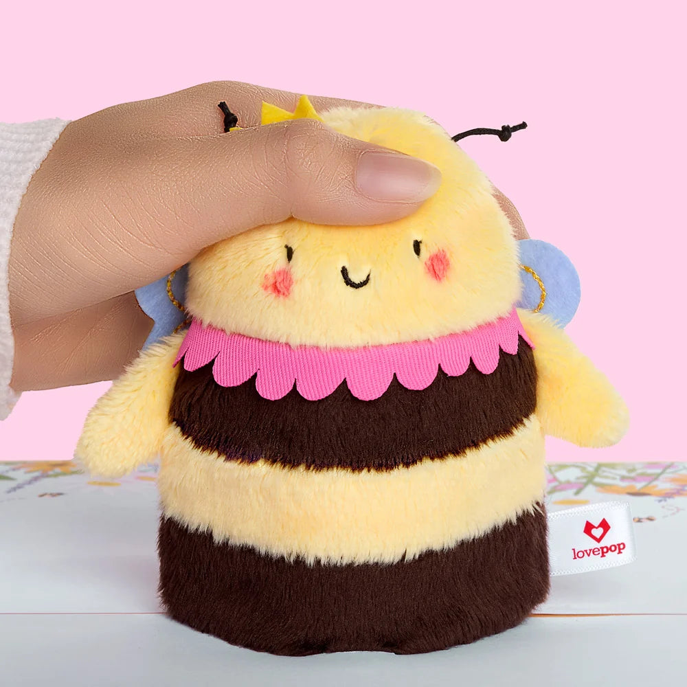 Lovepop Bee-u-tiful Mom’ Queen Bee Mother’s Day Plushpop Card and Sentiment Set for Daughter